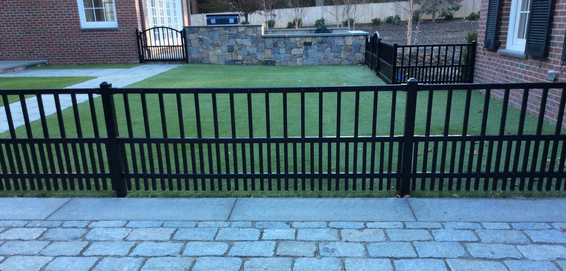 Aluminum ornamental fence